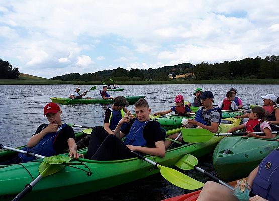 Grafika 5: Spływ kajakowy