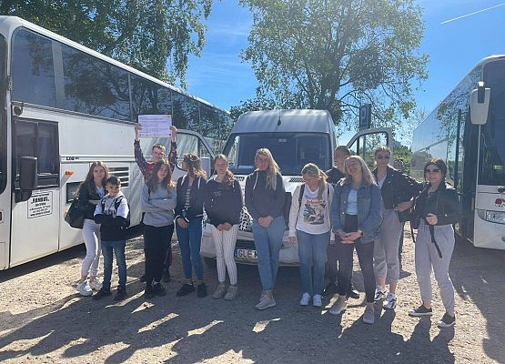 Grafika 8: Wycieczka do ZOO