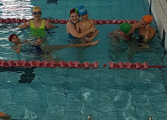 Grafika 4: Sportowy wrzesień w "Zakątku"