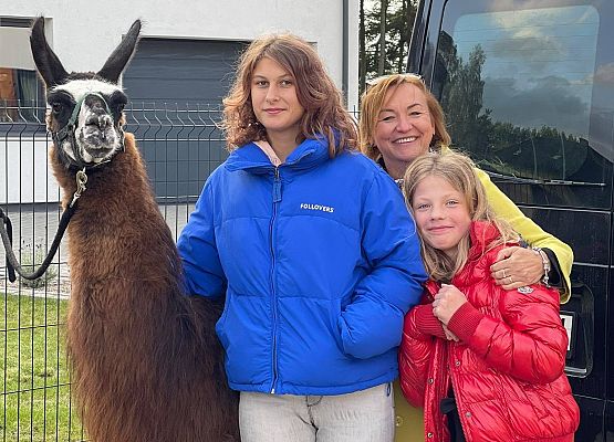 Grafika 4: "Pomorskie Dzieciom" - Alpakoterapia