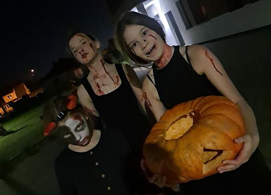 Grafika 2: Halloween