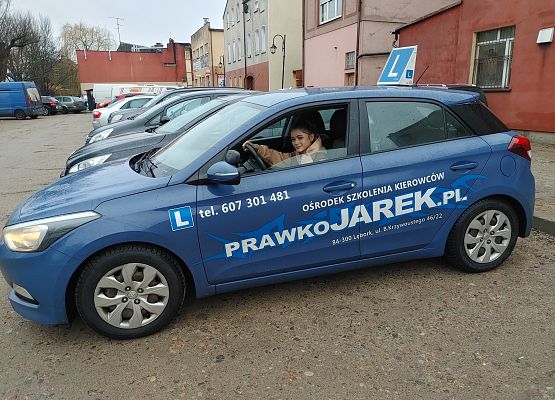 Grafika 8: Nowi kierowcy