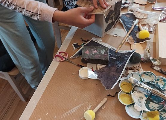 Grafika 6: Skrzyneczki skarbów